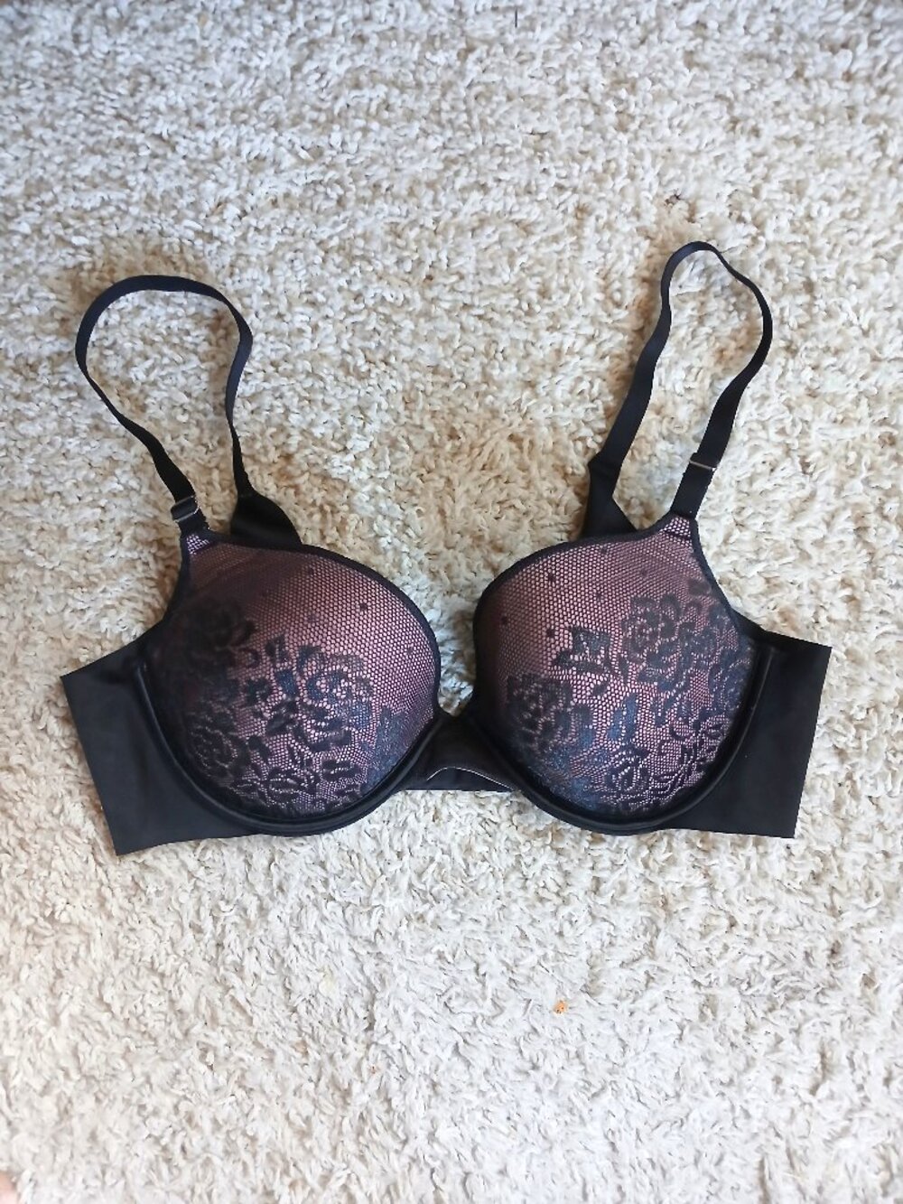 Secret Treasures Black Lace Underwire Push-Up Bra 36C Floral Lace Smoothing